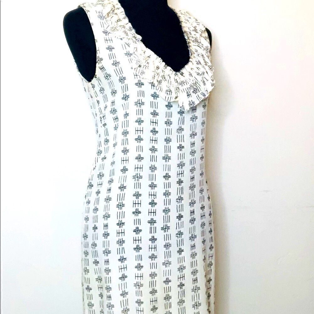 Pepin Sleeveless Dress With Ruffle V-Neck Size 4